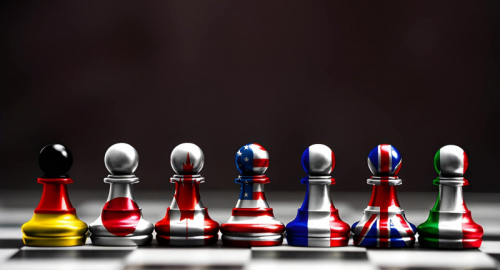 Il cortocircuito della politica internazionale: tra derive grottesche americane e calcoli elettorali italiani